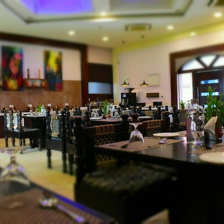 Regenta Resort Bhuj By Royal Orchid Hotels Limited Exterior foto